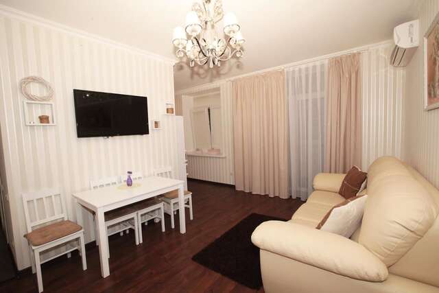 Апартаменты Apartment in the Centre of City Днепр-3