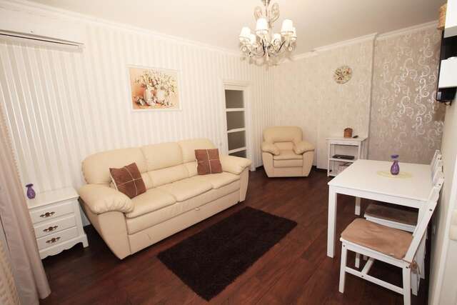 Апартаменты Apartment in the Centre of City Днепр-5